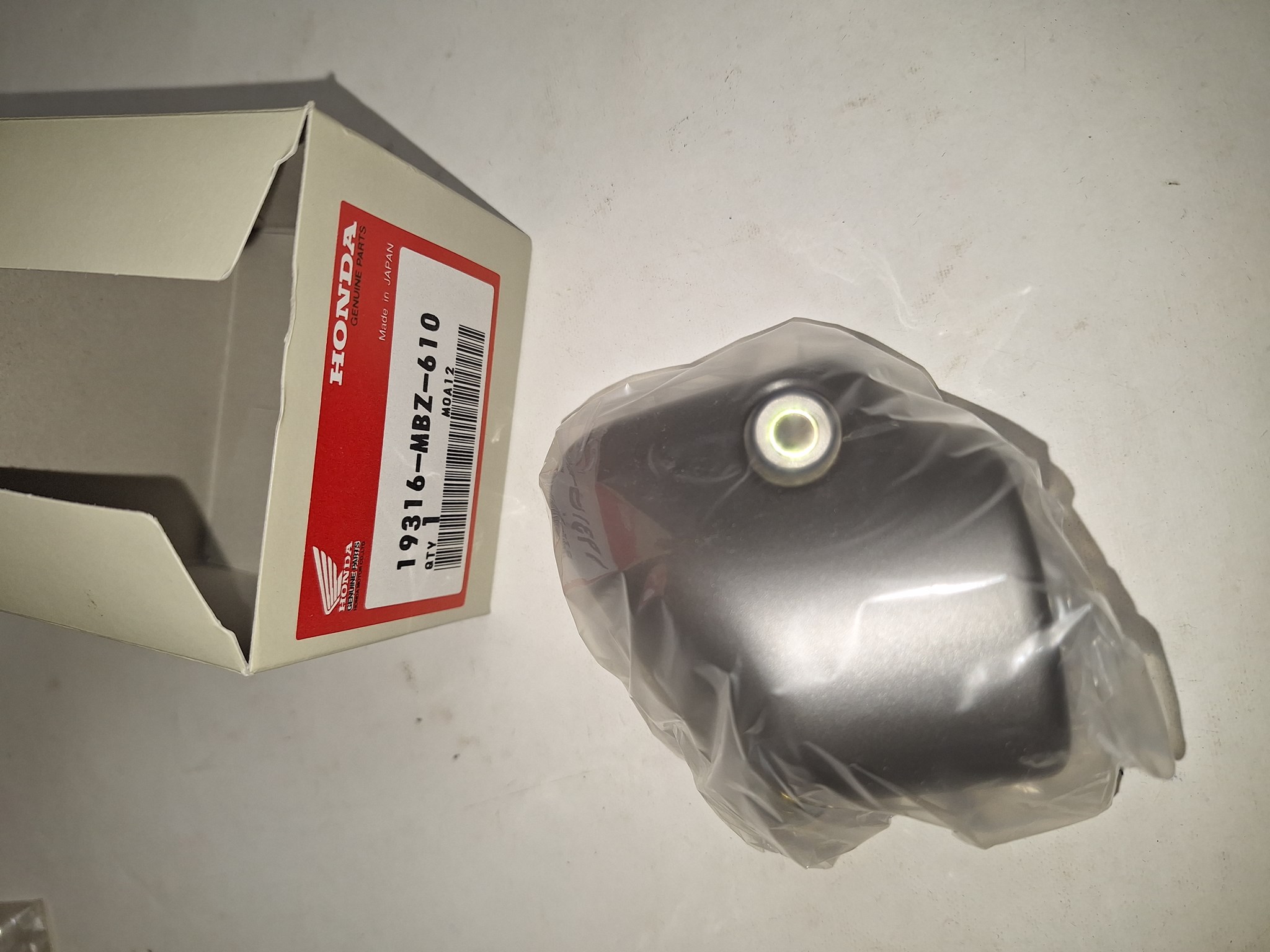 Picture of DECKEL, THERMOSTAT  19316-MBZ-610
